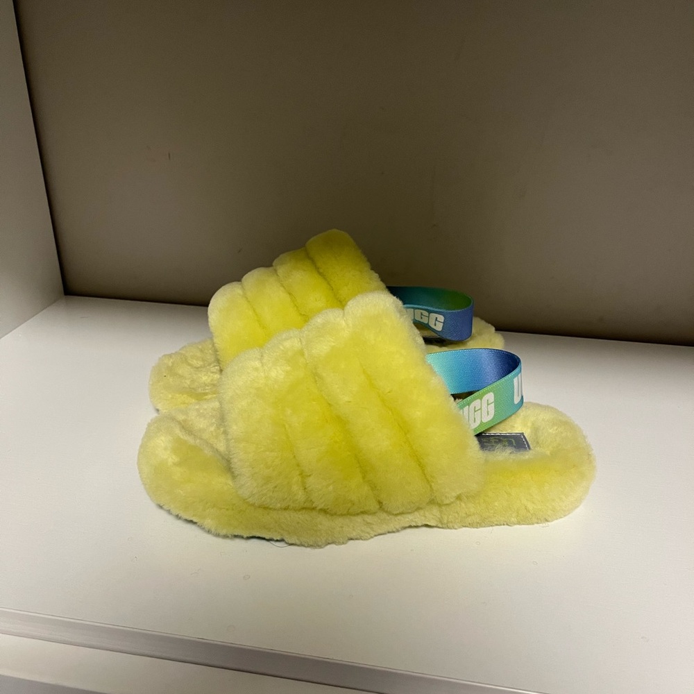 Ugg Fluff Yeah - image 3